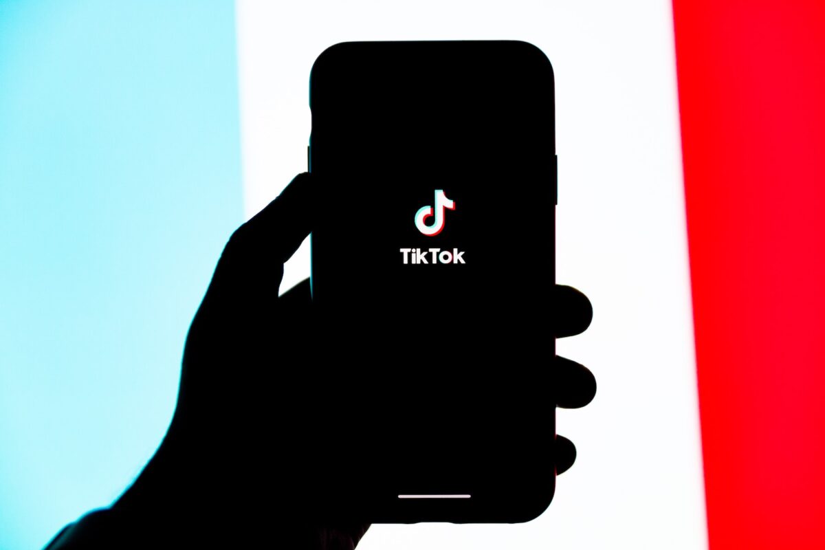 Πώς οι επαγγελματίες χρησιμοποιούν το TikTok στην content στρατηγική τους;